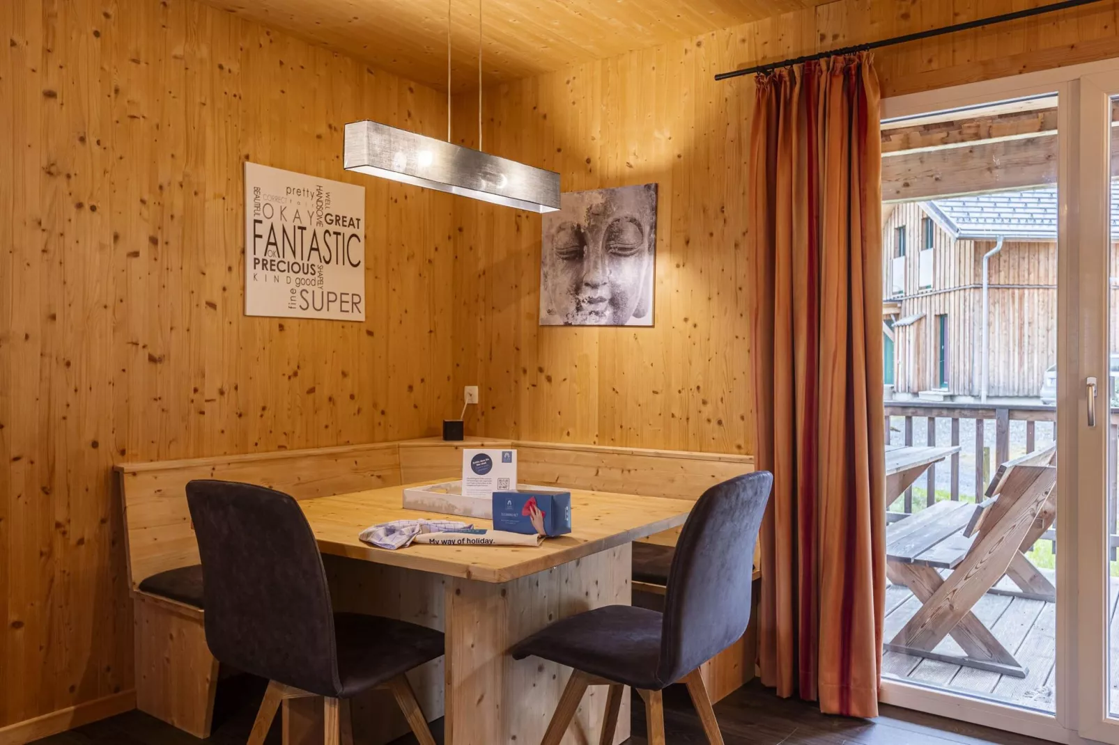 Kreischberg Chalets 5-Dining room