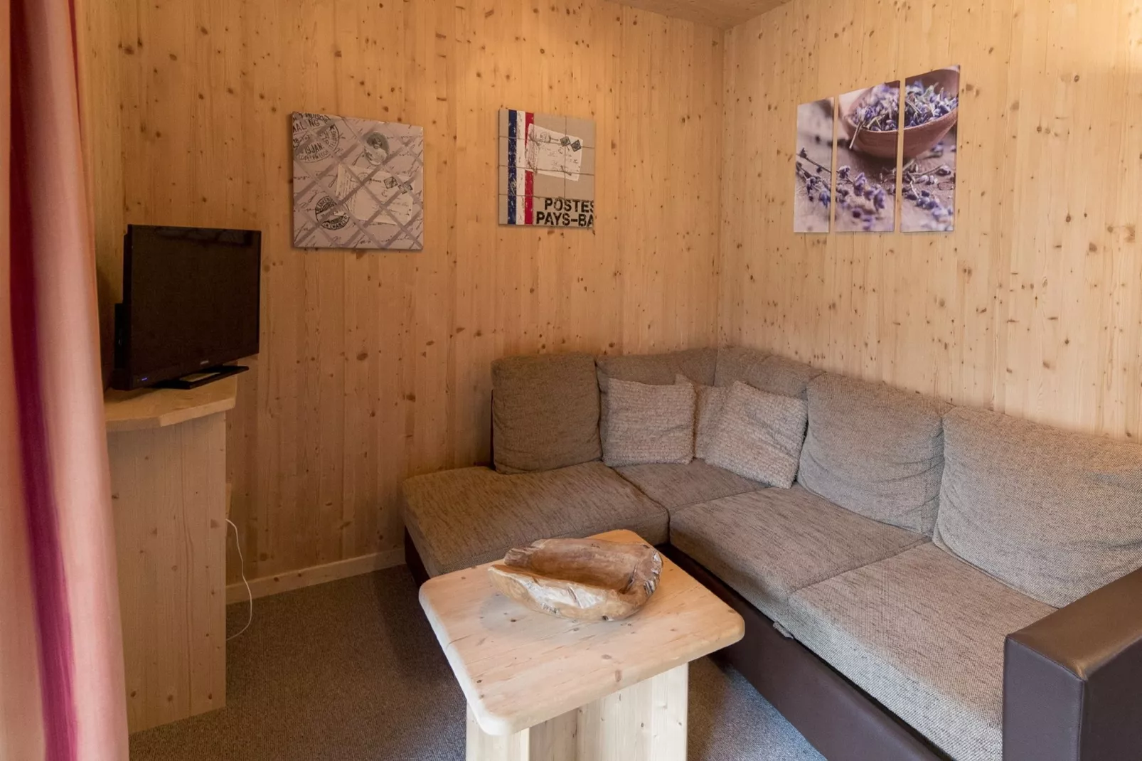 Kreischberg Chalets 5-Living room