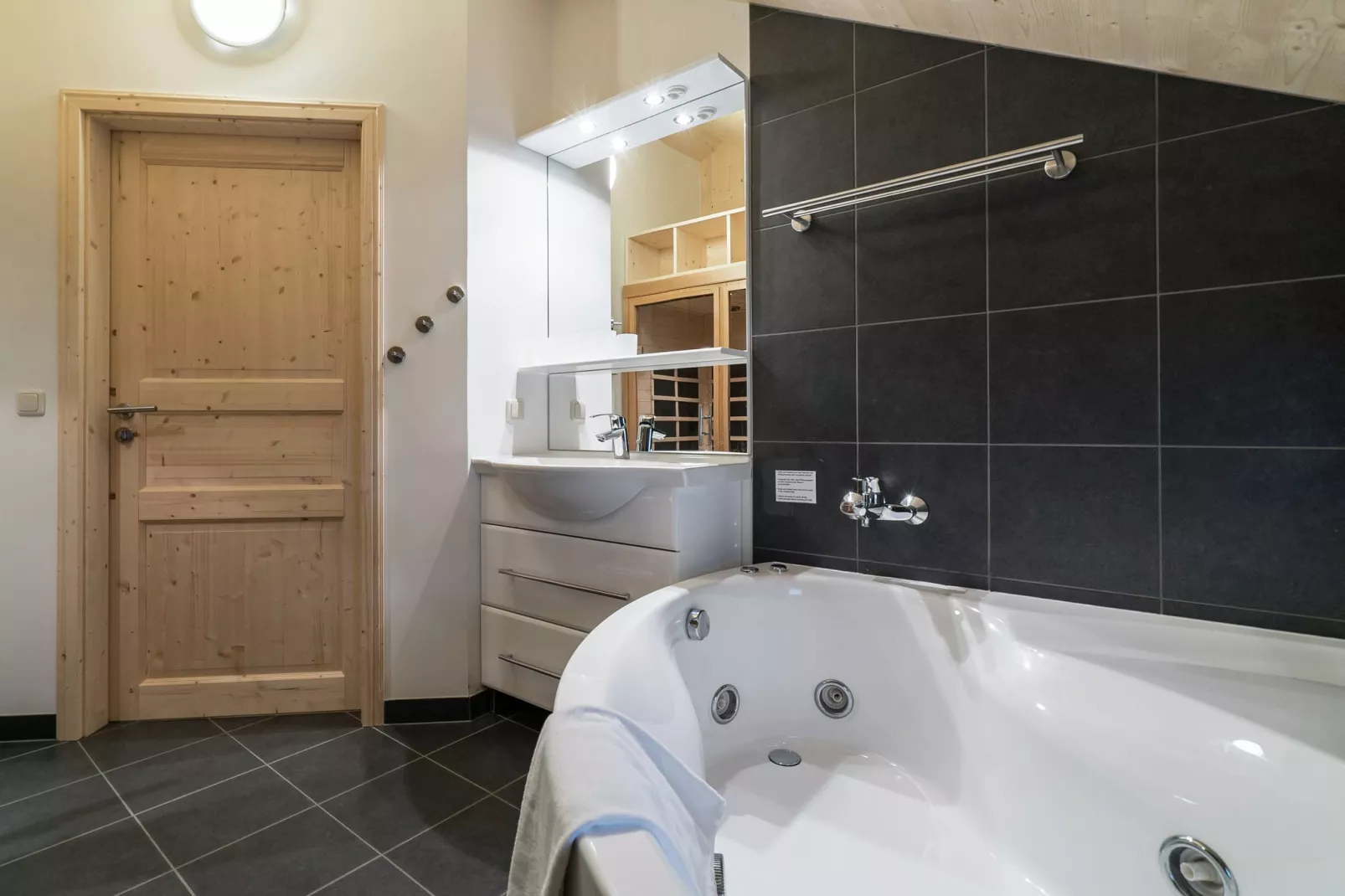 Kreischberg Chalets 4a-Badezimmer
