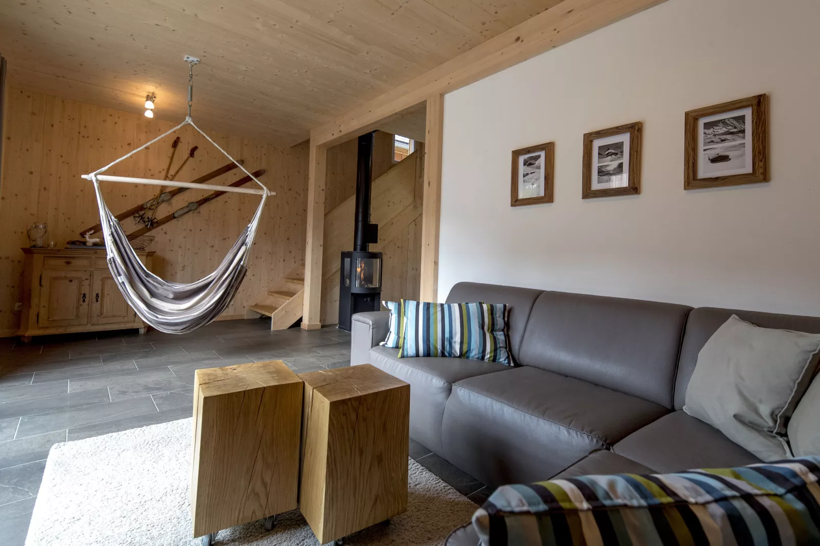 Kreischberg Chalets 6a-Living room