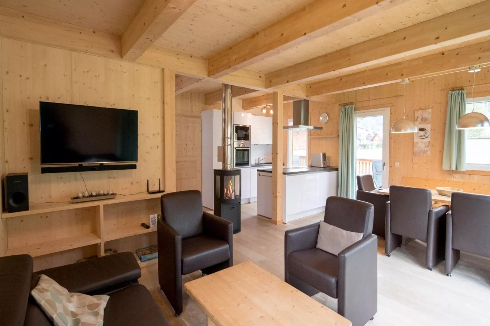 Kreischberg Chalets 16-Living room