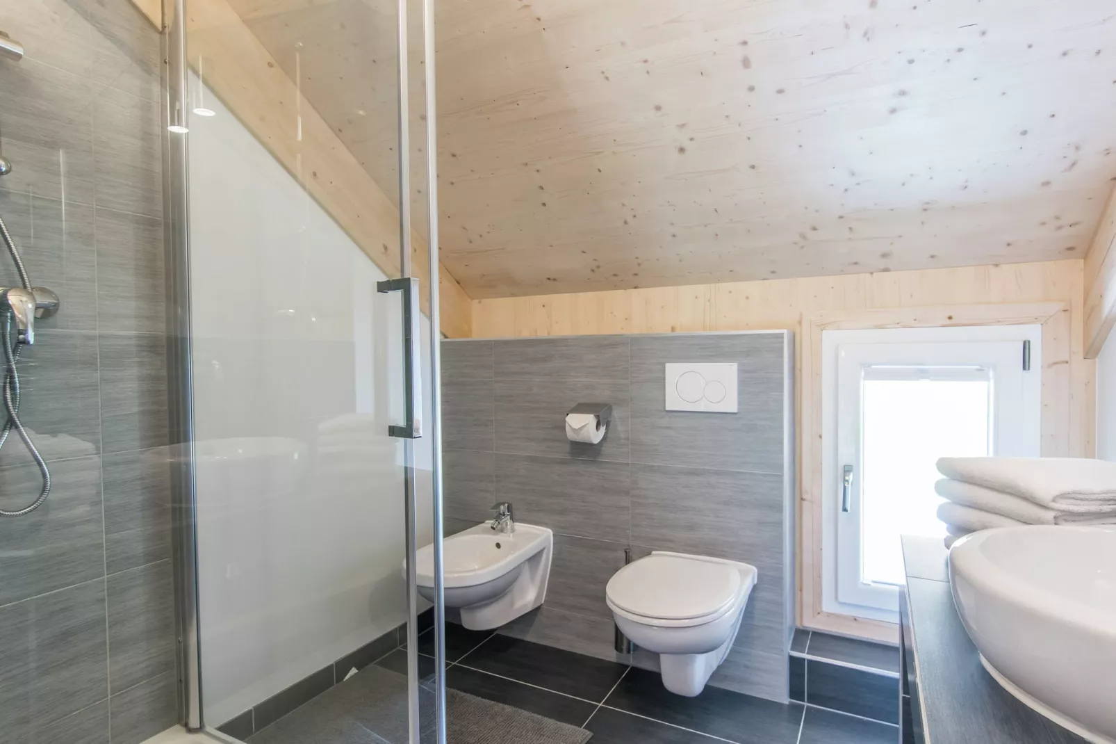 Kreischberg Chalets 16-Bathroom