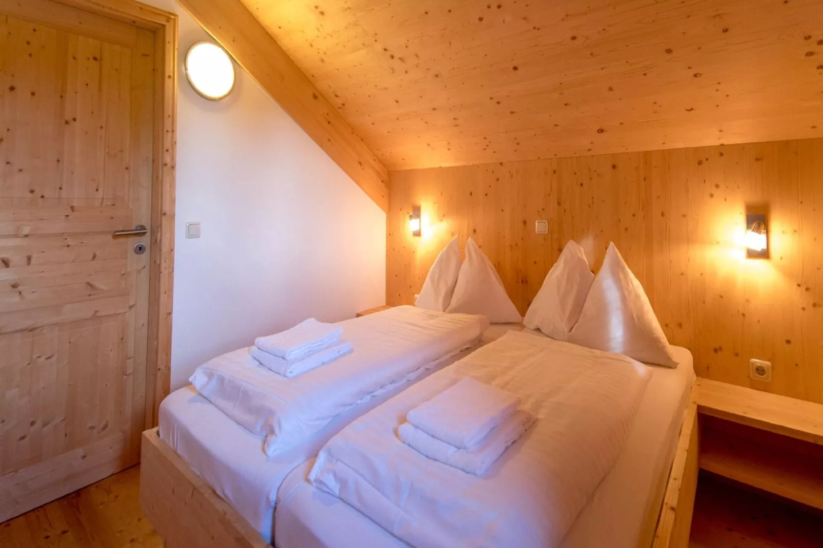 Kreischberg Chalets 13b-Bedroom