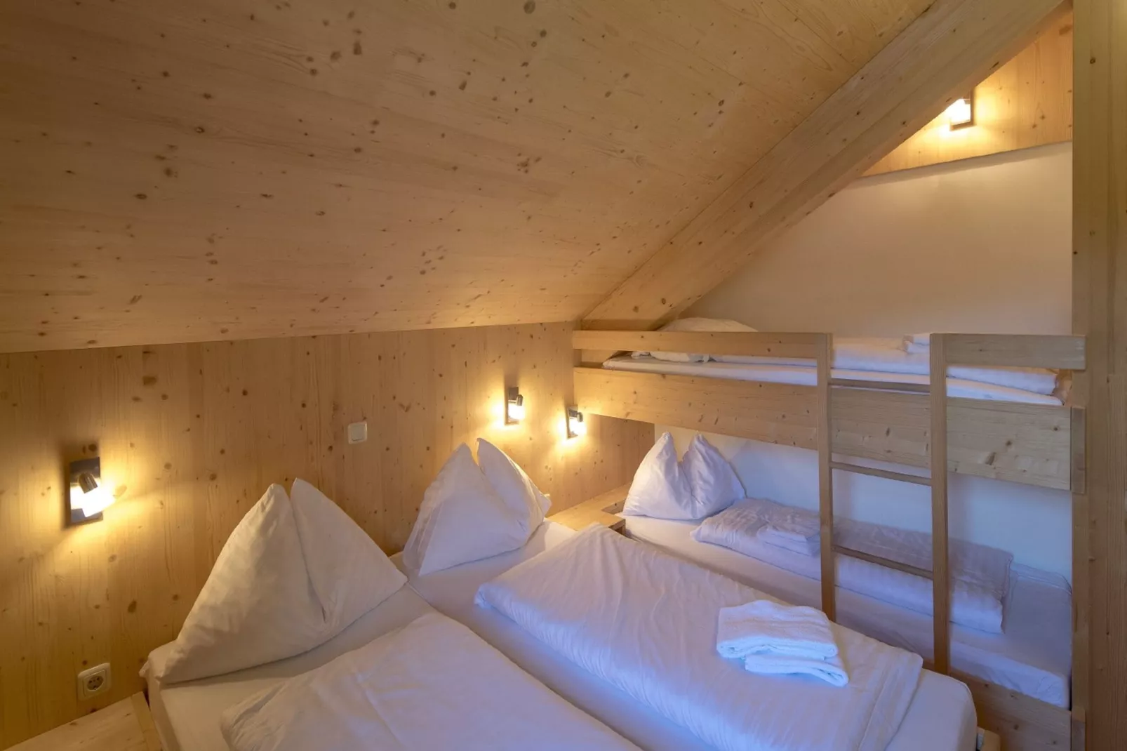 Kreischberg Chalets 13b-Bedroom