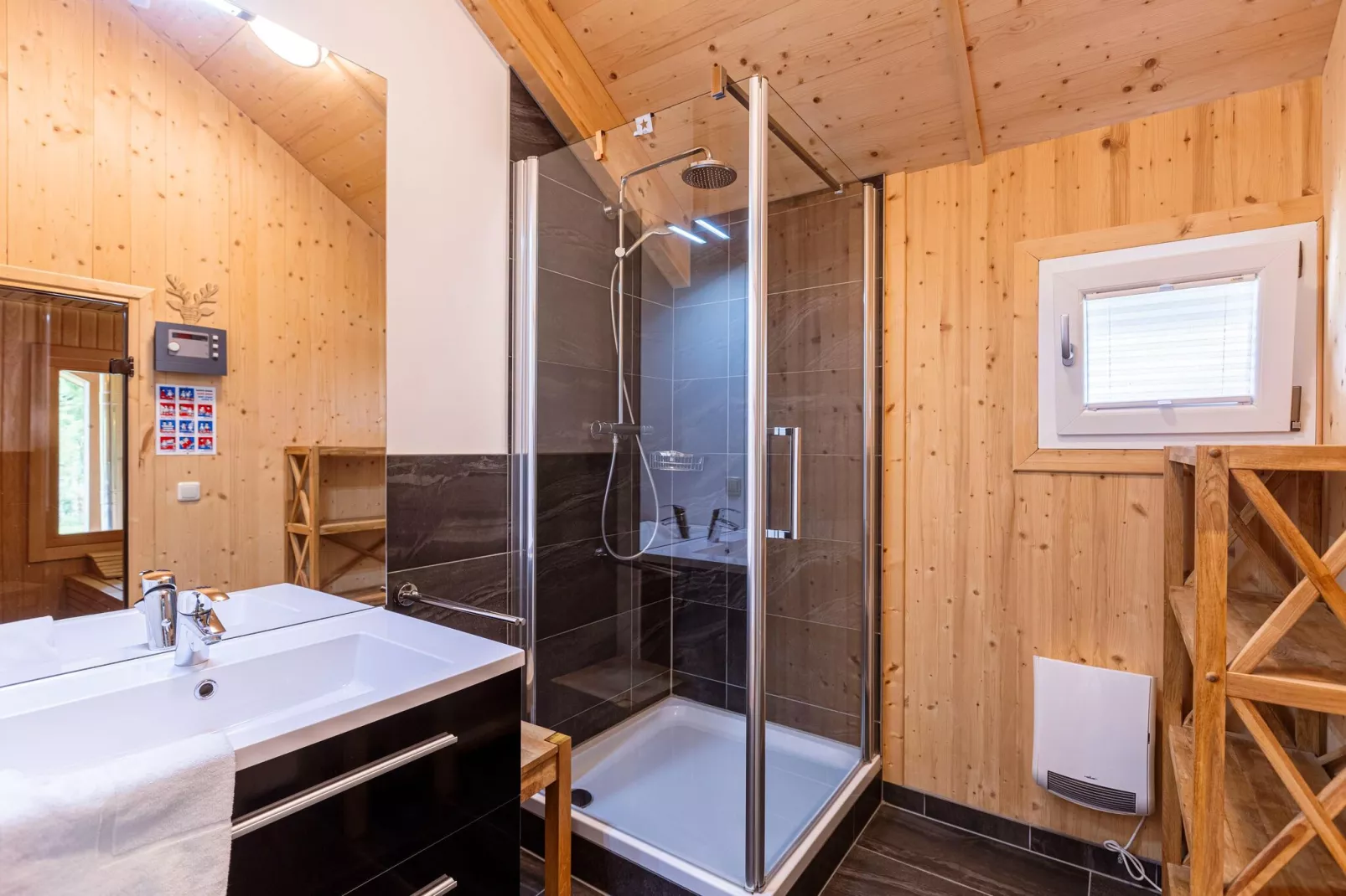 Kreischberg Chalets 21-Bathroom