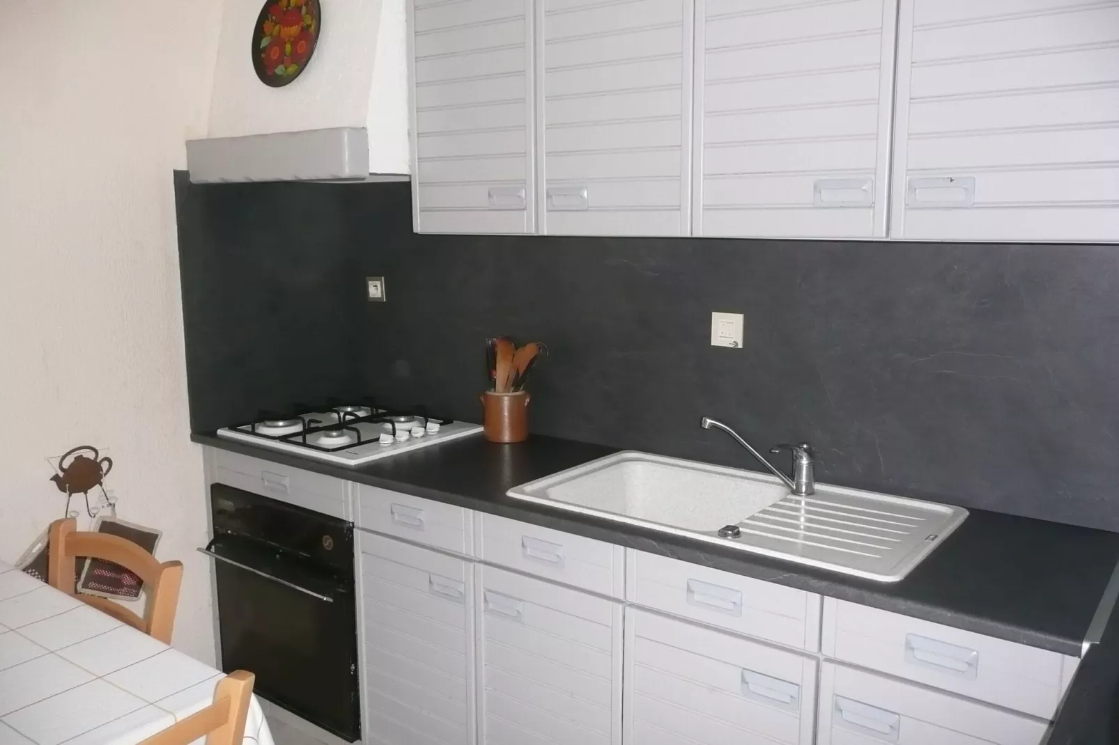 Ferienhaus nahe des Strandes Ploudalmézeau-Kitchen