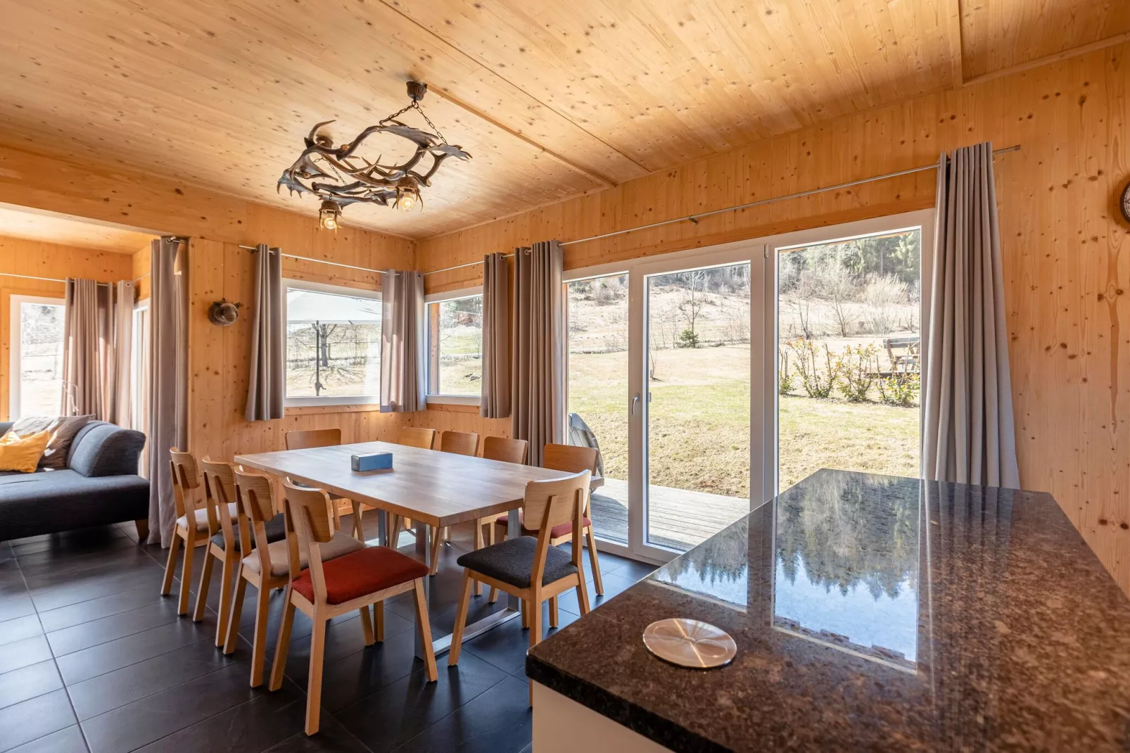 Kreischberg Chalets 23-Dining room