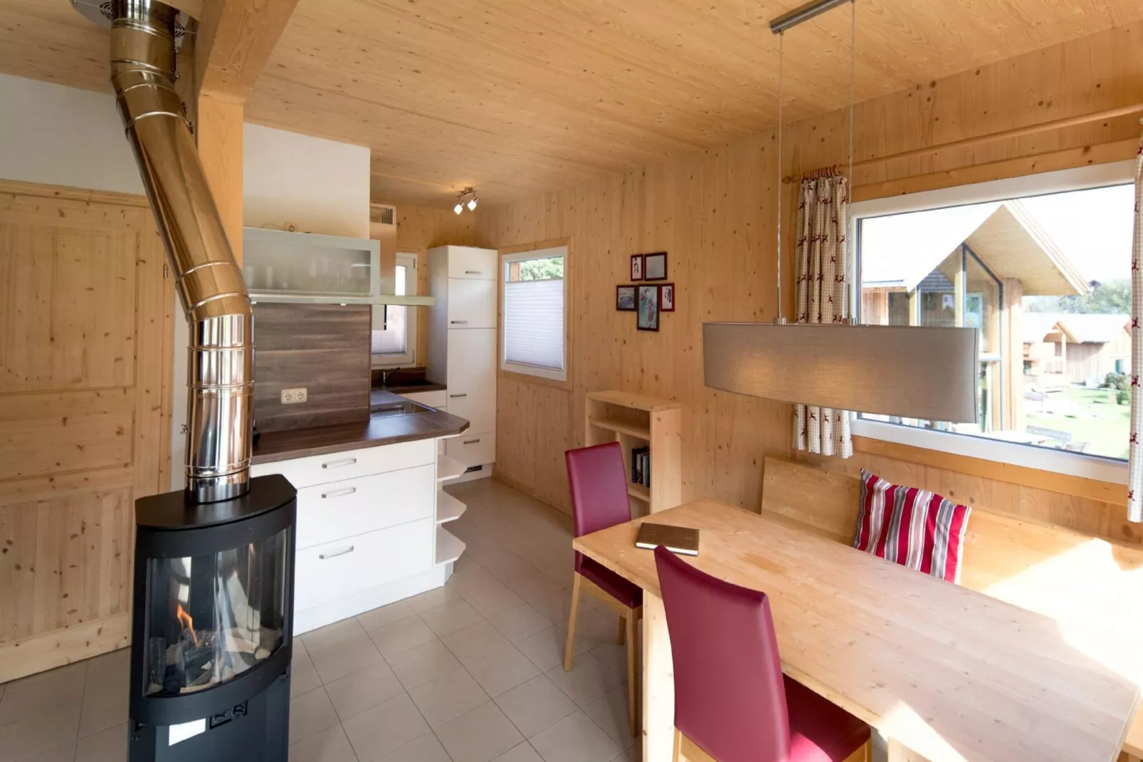 Kreischberg Chalets 20-Dining room