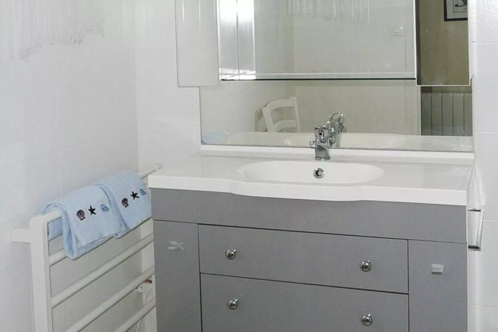 Ferienhaus nahe des Strandes Ploudalmézeau-Bathroom