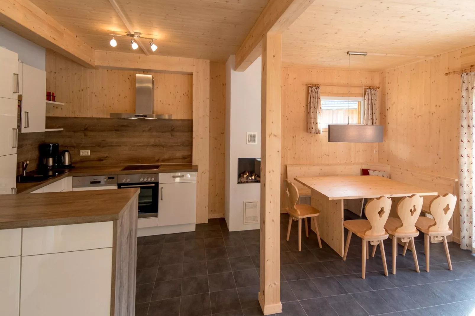 Kreischberg Chalets 22-Kitchen