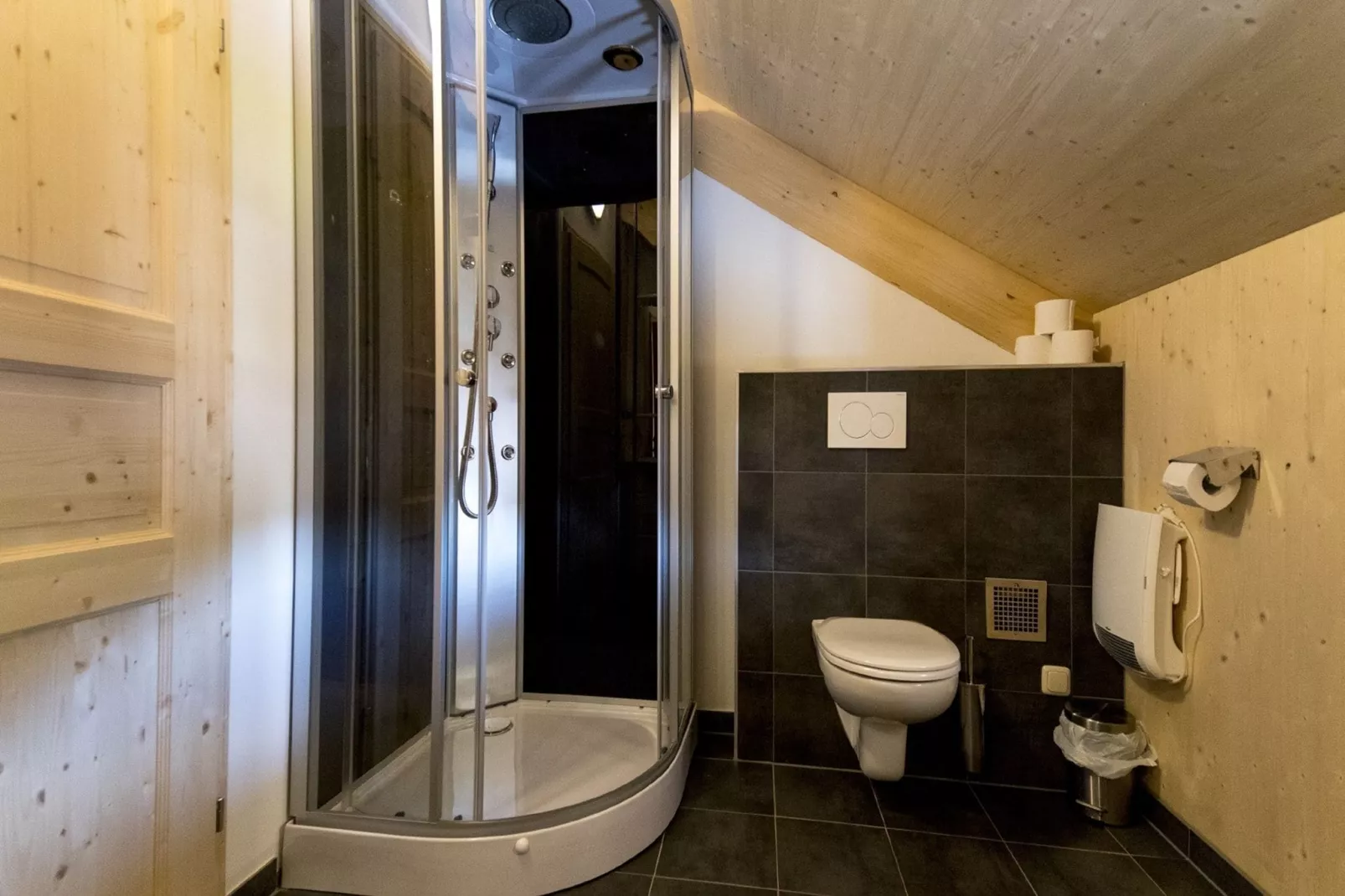 Kreischberg Chalets 22-Bathroom