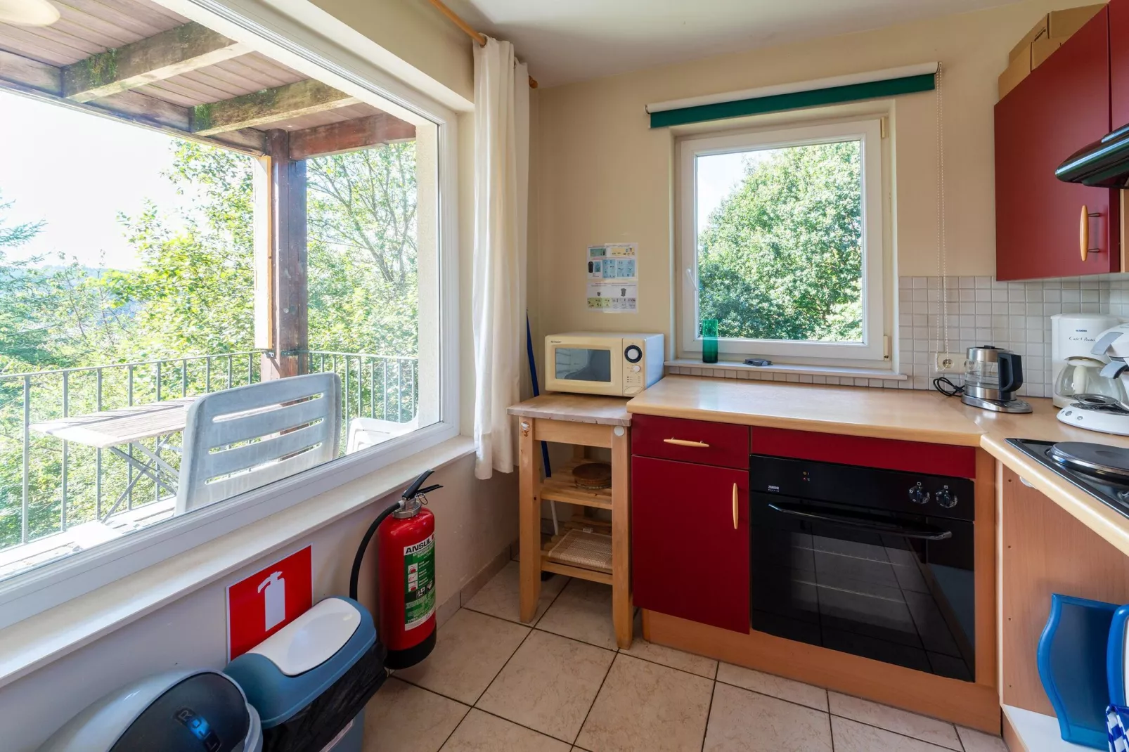 Yameta small-Kitchen