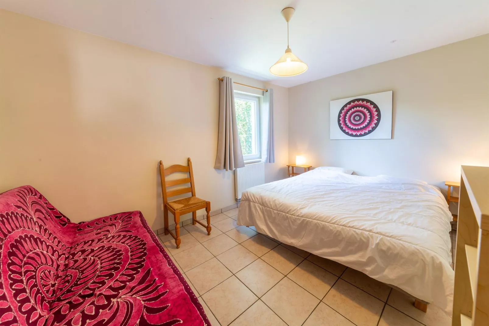 Yameta small-Bedroom