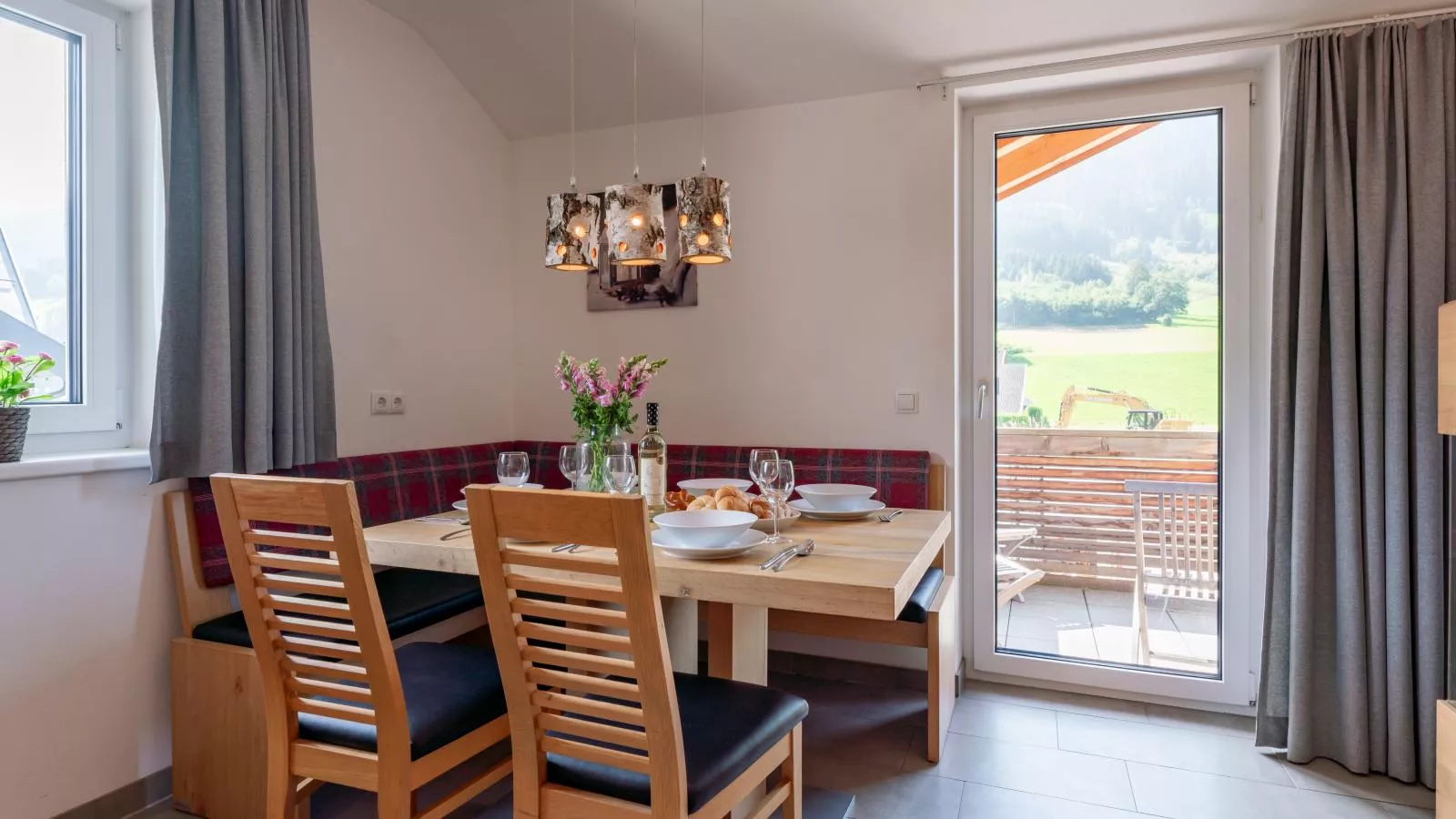 Ferdinand B-Dining room