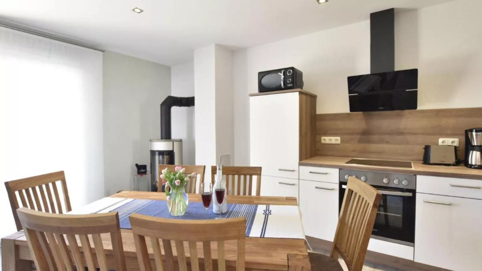 Seemöwe XL-Dining room