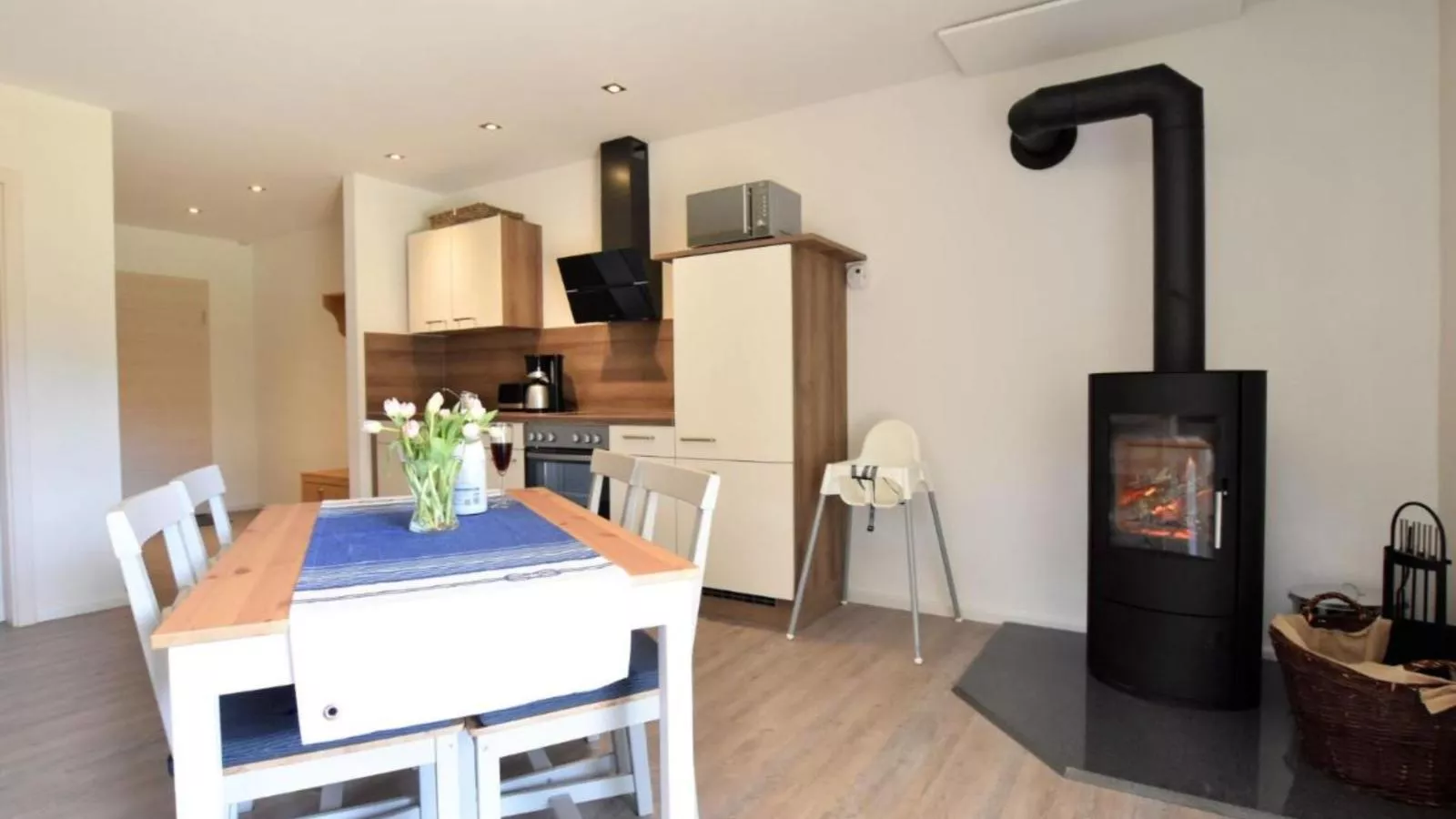 Seemöwe XL-Dining room