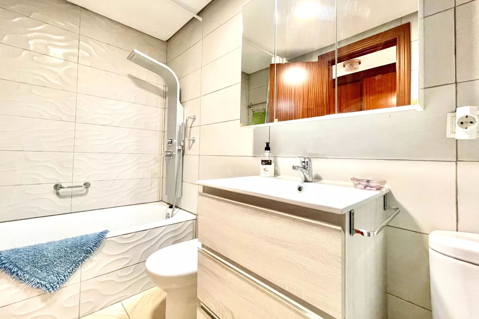 Duquesa de España-Bathroom