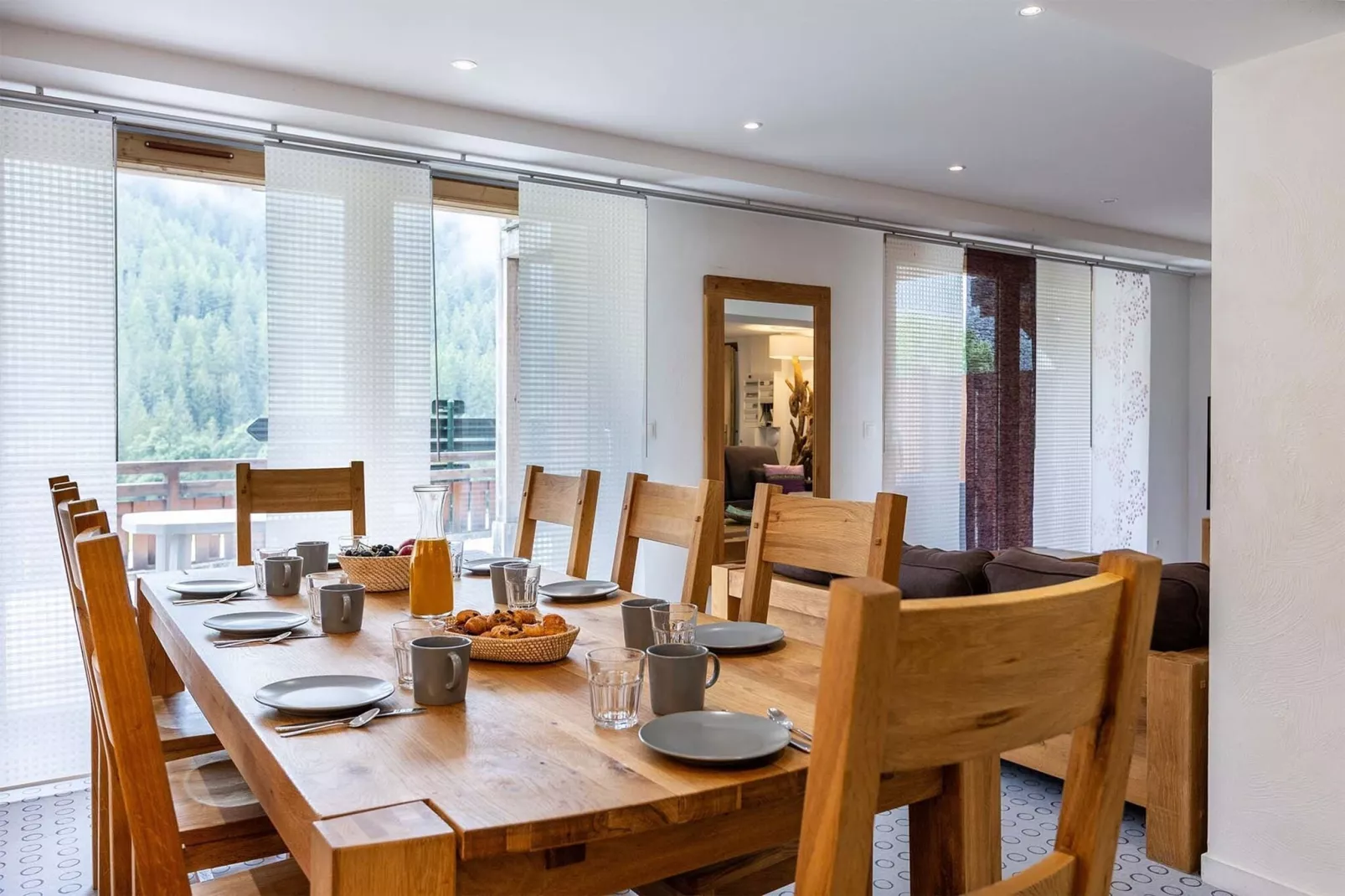 Chalets Les Amis 2-Dining room