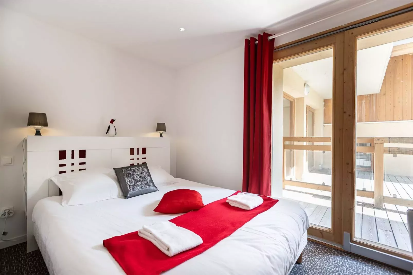 Chalets Les Amis 2-Bedroom
