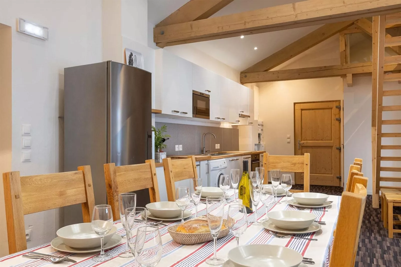 Chalets Les Amis 3-Dining room