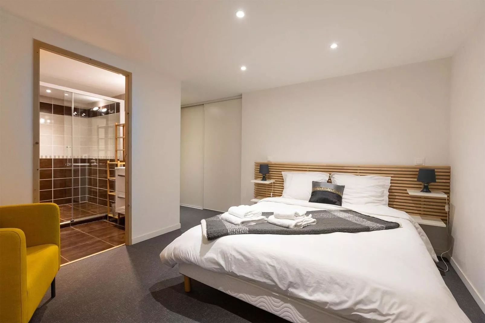 Chalets Les Amis 3-Bedroom