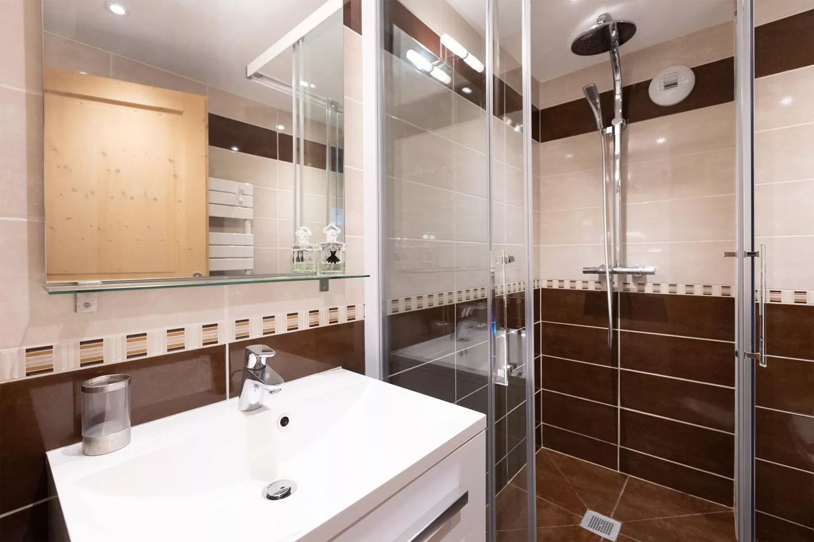 Chalets Les Amis 3-Bathroom
