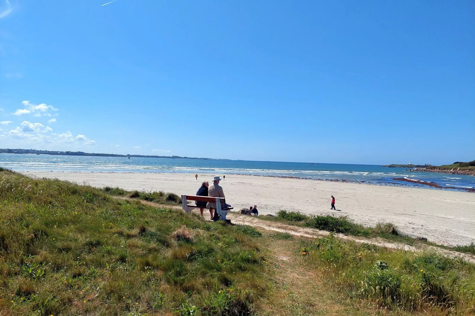 Ferienhaus in unmittelbarer Strandnähe Cléder-Gebiete Sommer 1 km