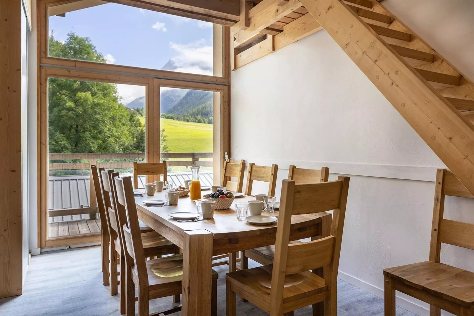 Chalets Les Amis 4-Dining room