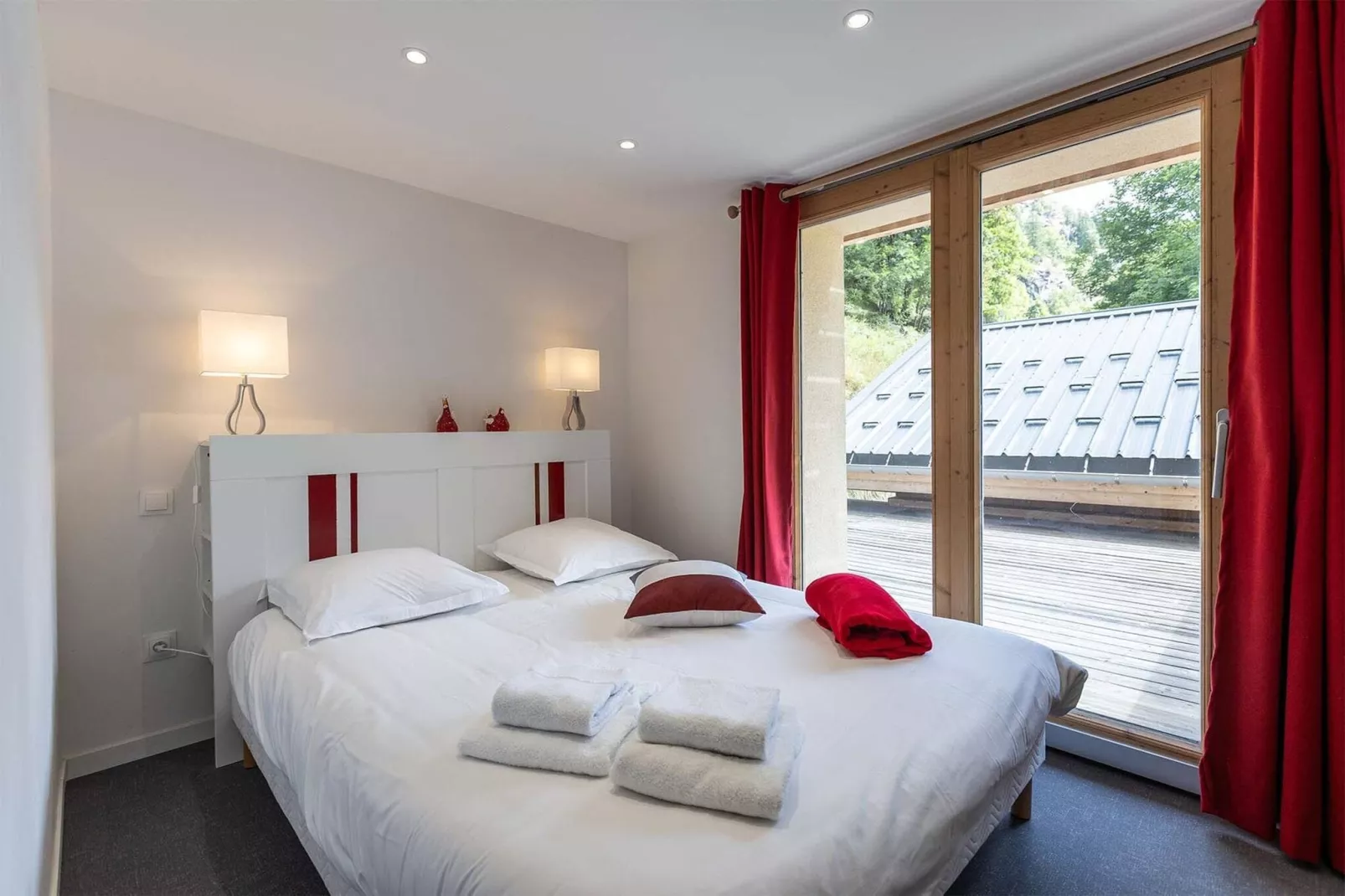 Chalets Les Amis 4-Bedroom