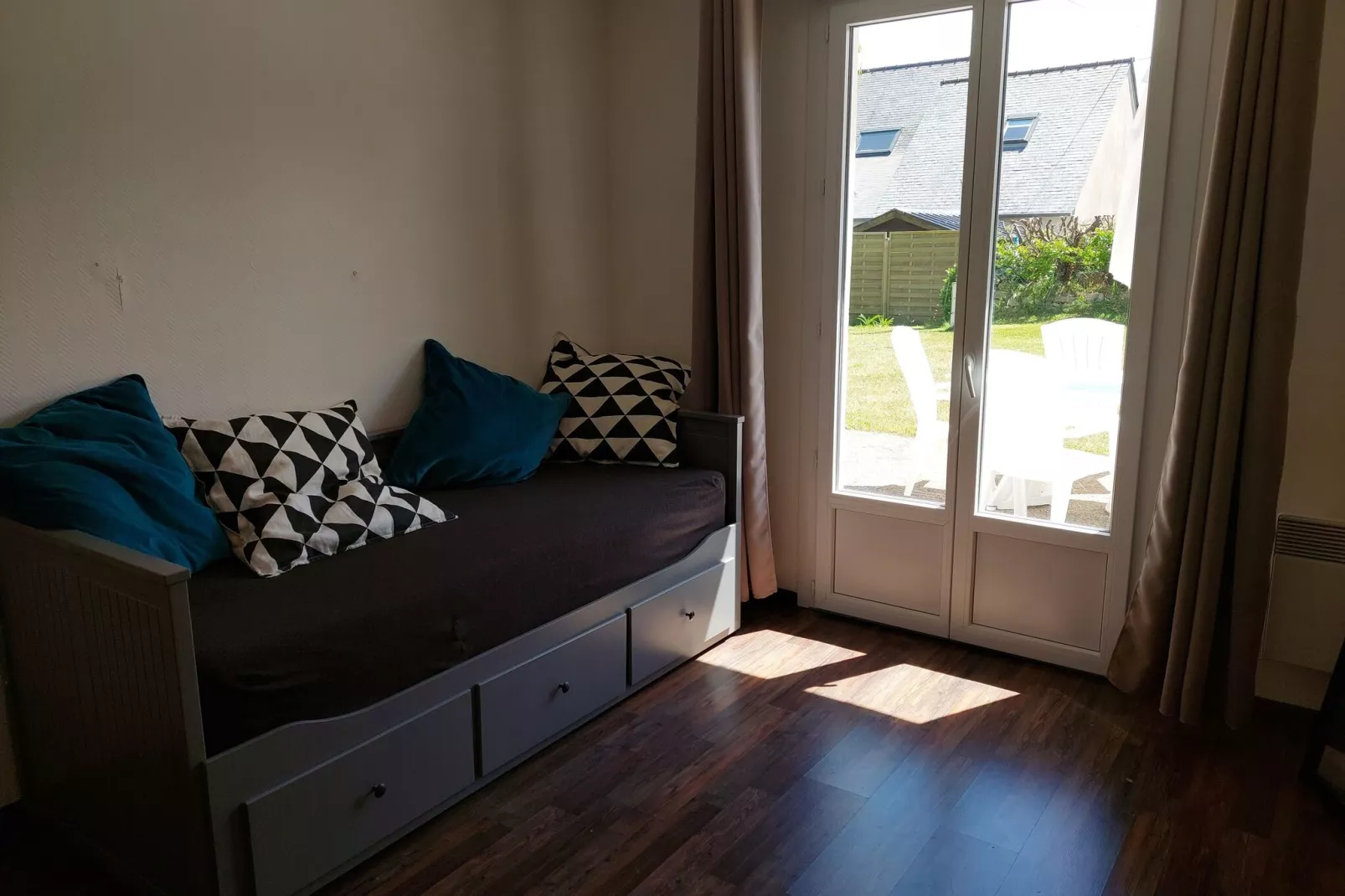 Ebenerdiges Ferienhaus in Strandnähe Santec-Bedroom