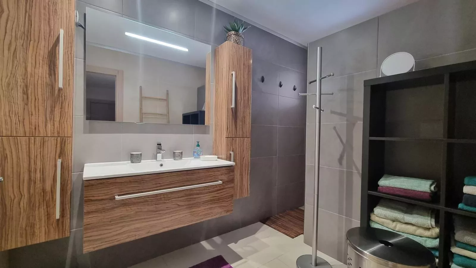 Parasar-Bathroom