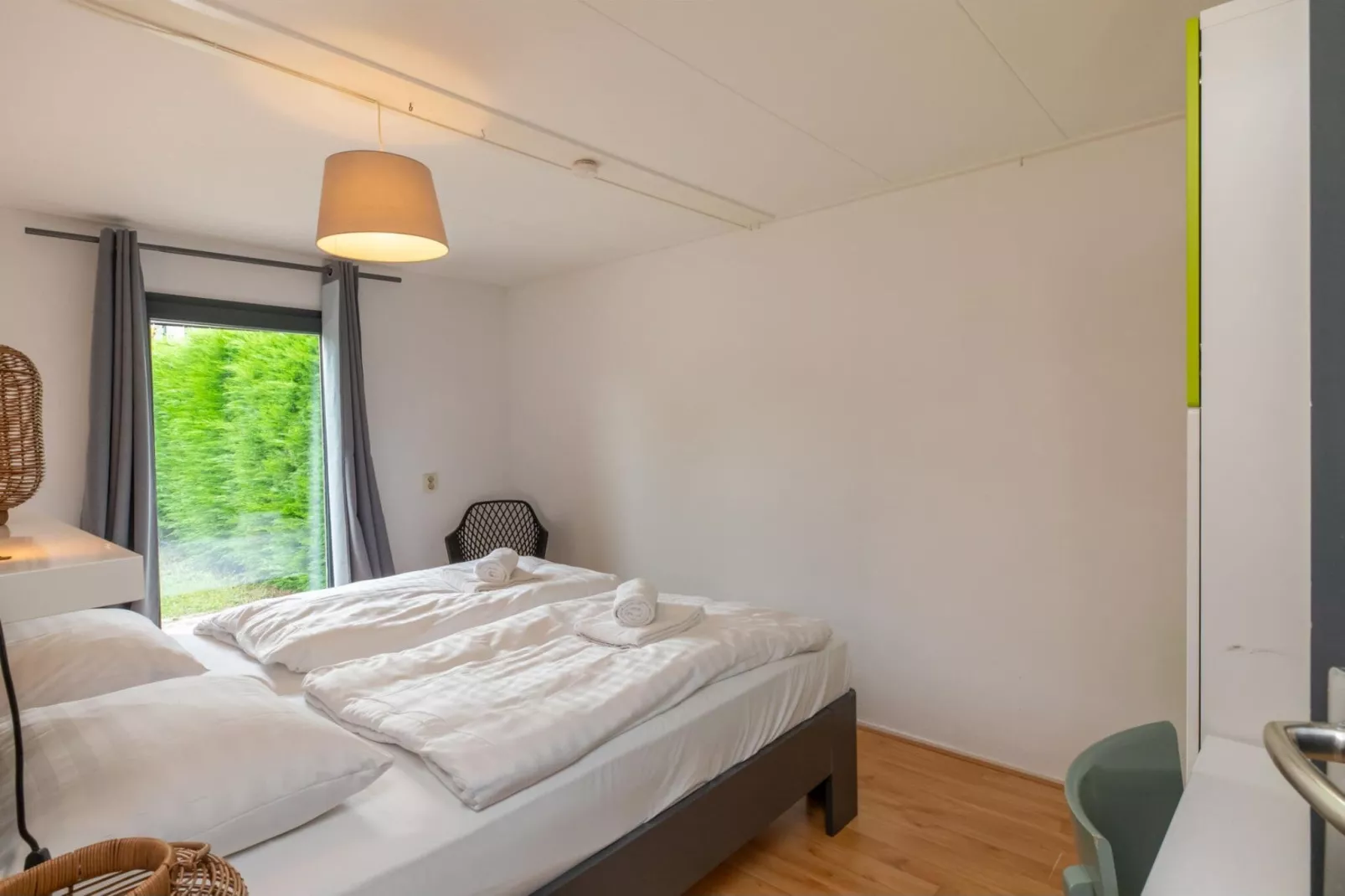 Strandhuis Schoneveld-Bedroom