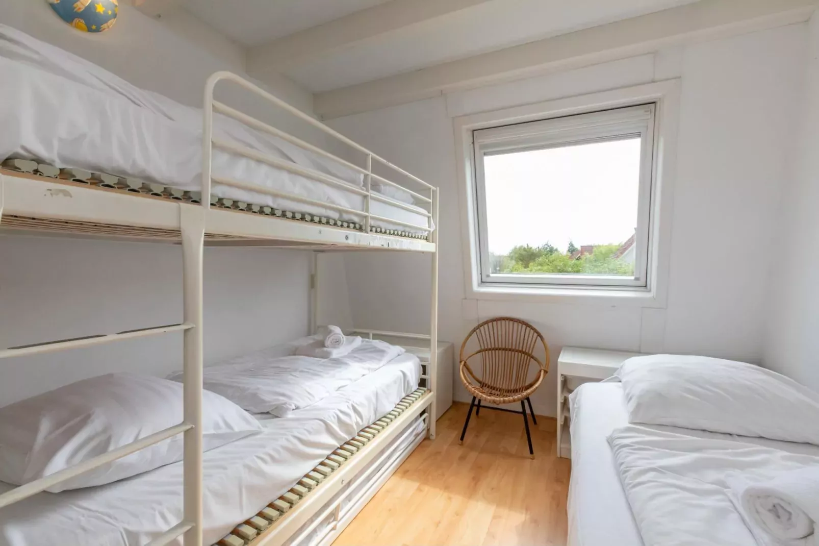 Strandhuis Schoneveld-Bedroom