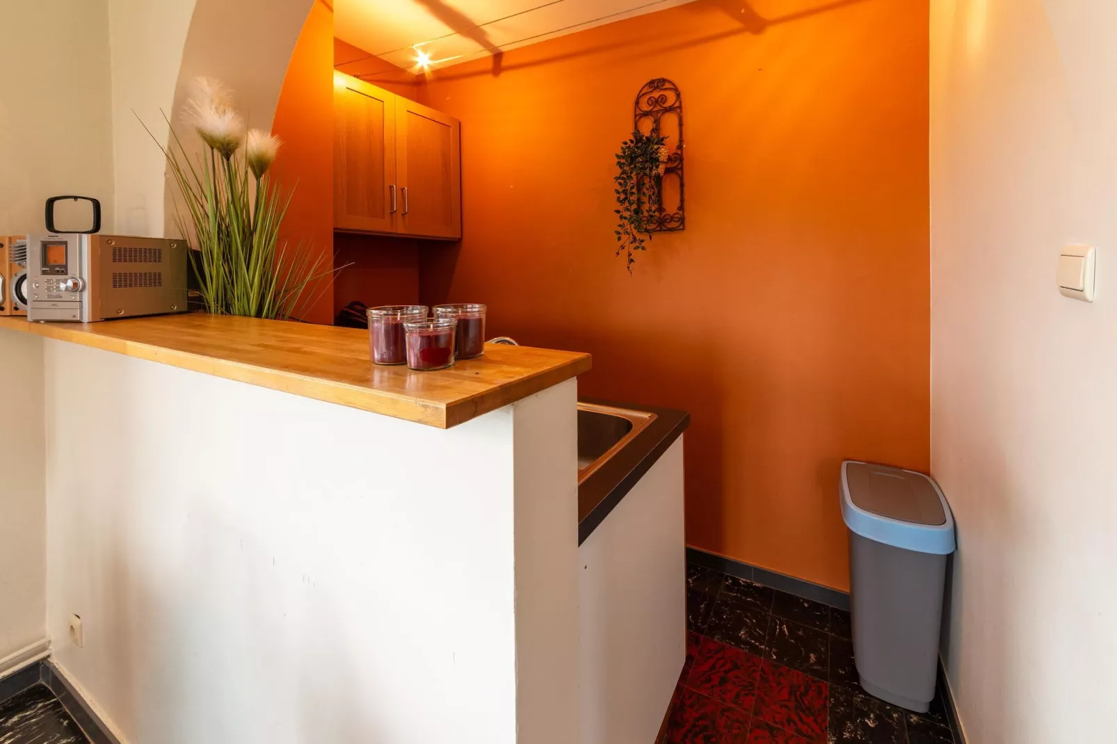 Aux Quatre Saisons-Kitchen