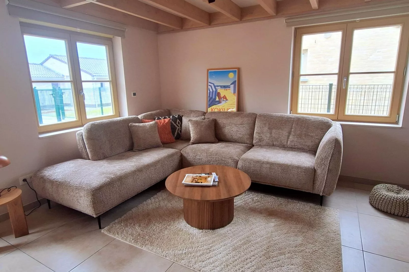 WH2/42-Living room
