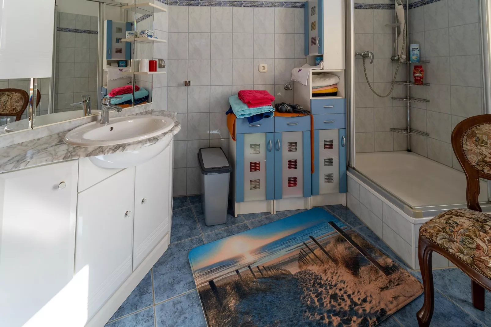 Ferienwohnung Petersberg-Bathroom