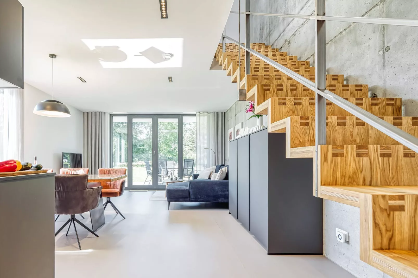 Peak One-Living room