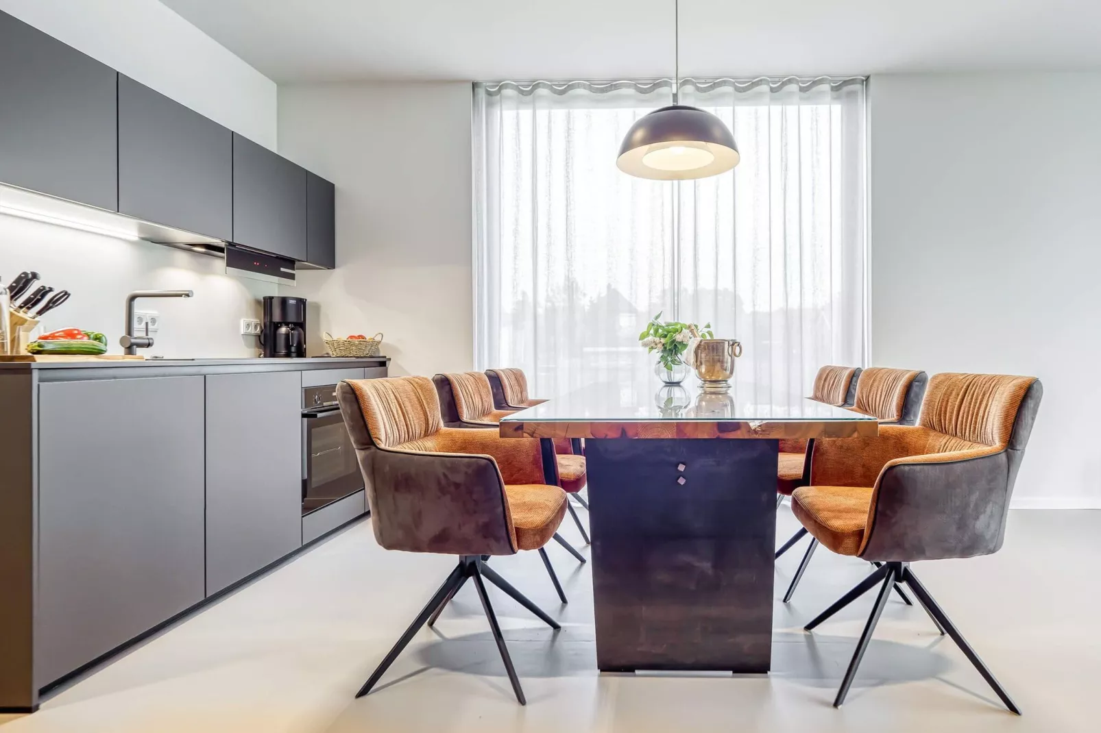 Peak One-Kitchen