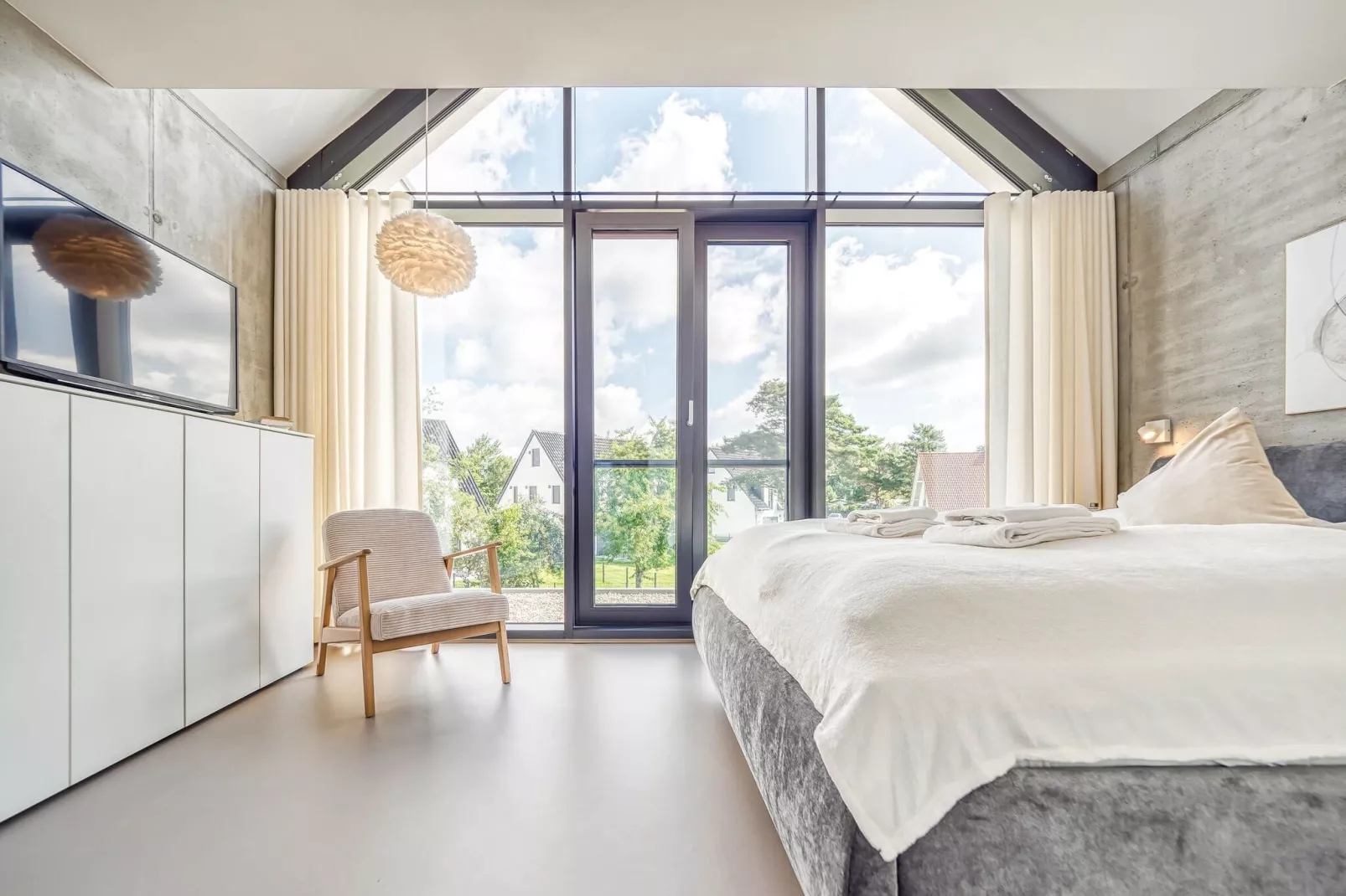 Peak One-Bedroom
