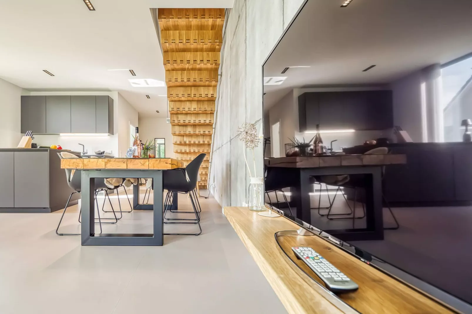 Peak Two-Living room