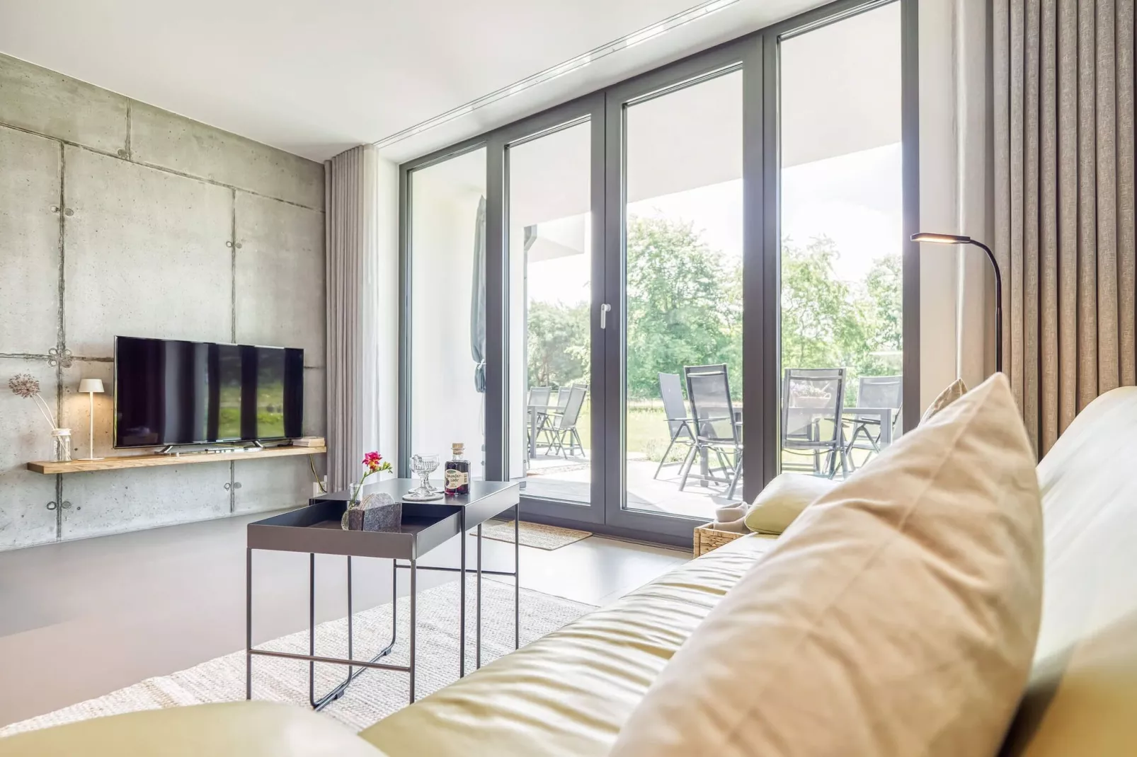 Peak Two-Living room