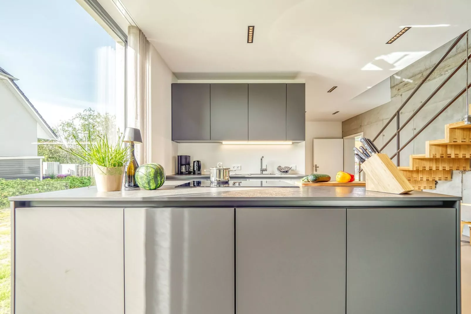 Peak Two-Kitchen