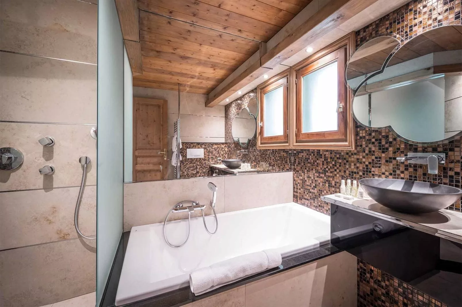 Chalet Mariefleur-Bathroom