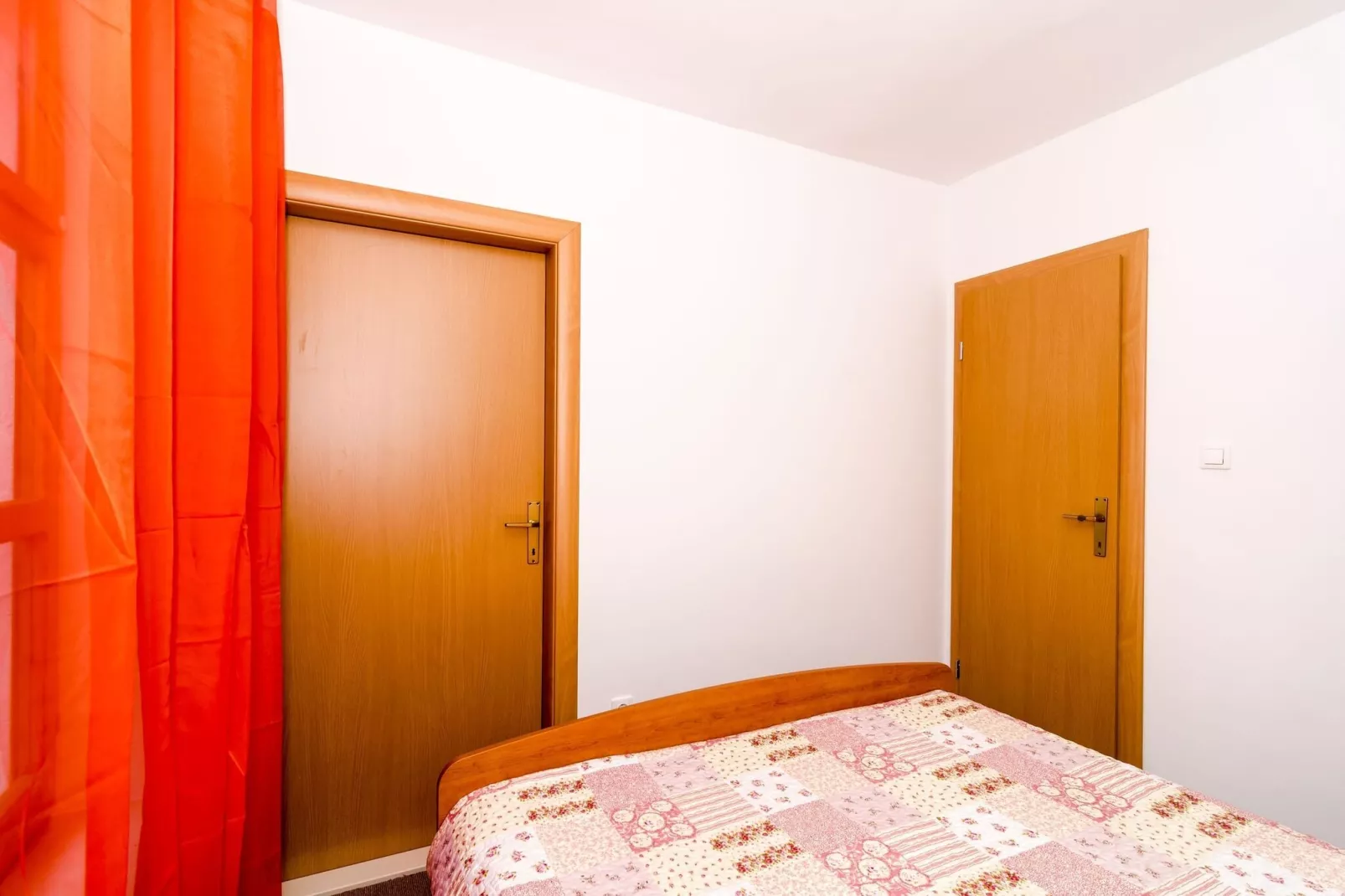 Apartment Berk - One-Bedroom Apartment with Terrace-Schlafzimmer