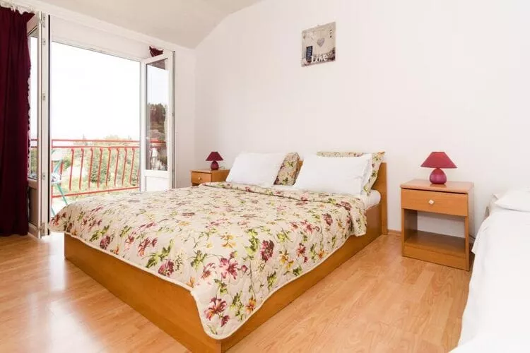 Apartments Villa Nikol - Comfort Two Bedroom Apartment with Sea View (APT 3)-Schlafzimmer