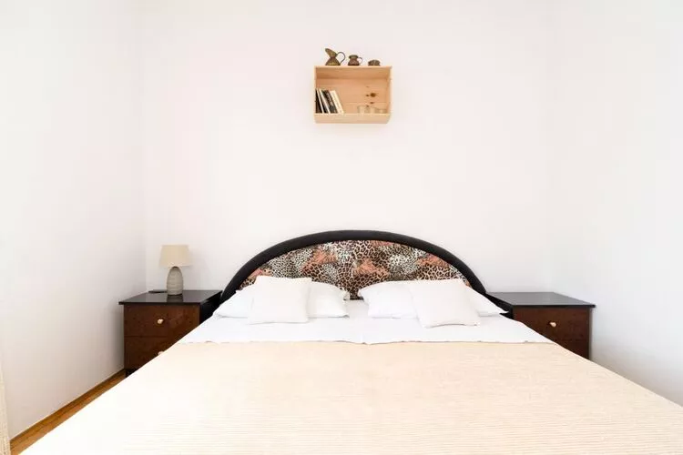 Apartments Villa Nikol - Two Bedroom Apartment with Sea View (APT 4)-Schlafzimmer