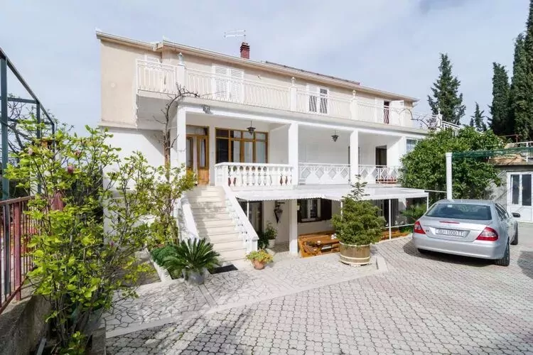 Apartments Villa Nikol - Standard One Bedroom Apartment with Sea View (APT 6)-Außenbereich