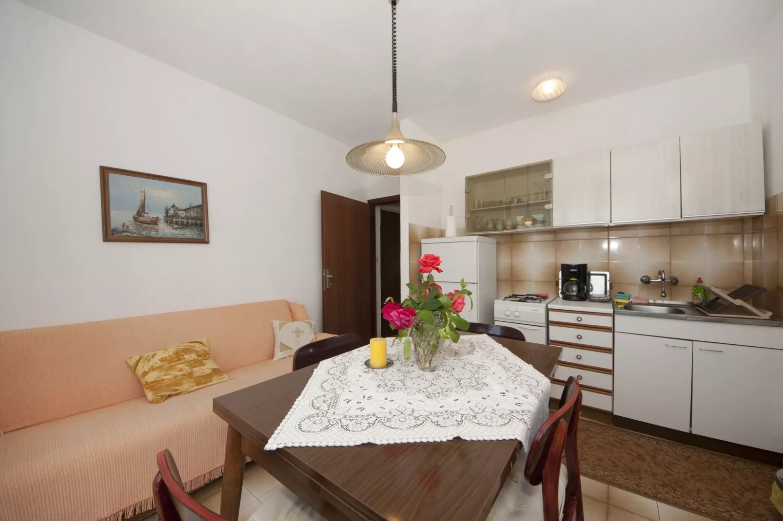 Apartments Fortuna - Comfort One Bedroom Apartment with Balcony (Yellow)-Cuisine