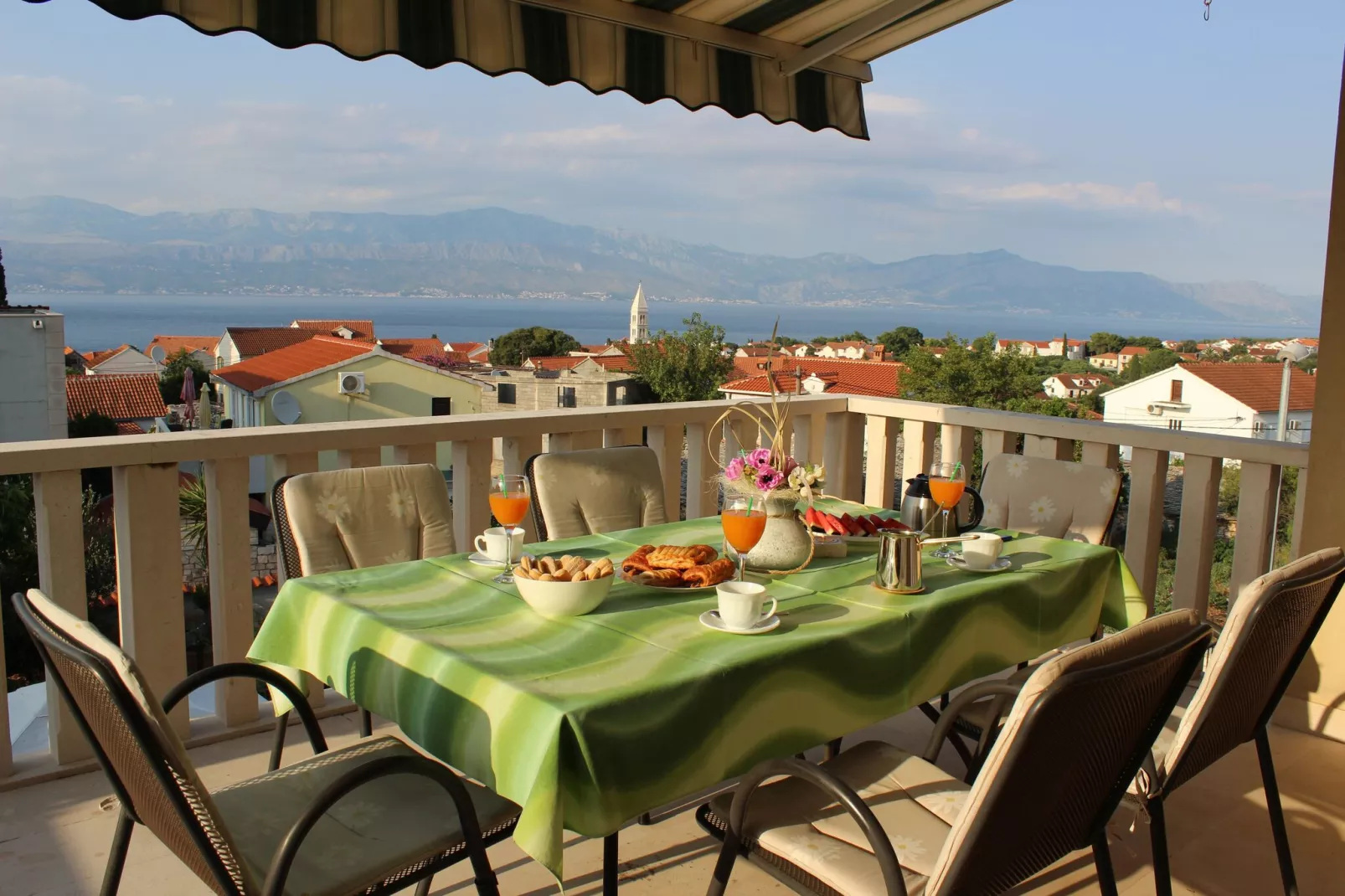 Apartments Sweet Life - Three-Bedroom Apartment with Terrace and Sea view (Renata) (ST)-Terrasse