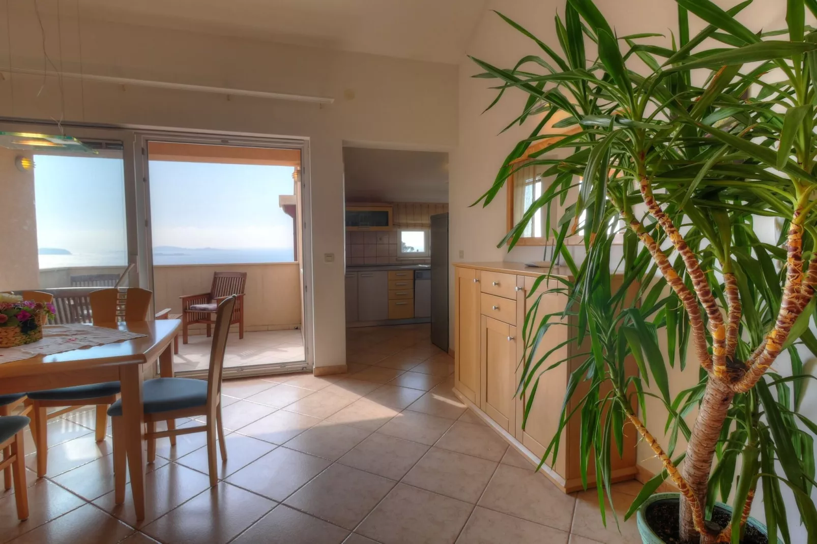 Apartment Villa Molina - One-Bedroom Apartment with Terrace and Sea View-Living room